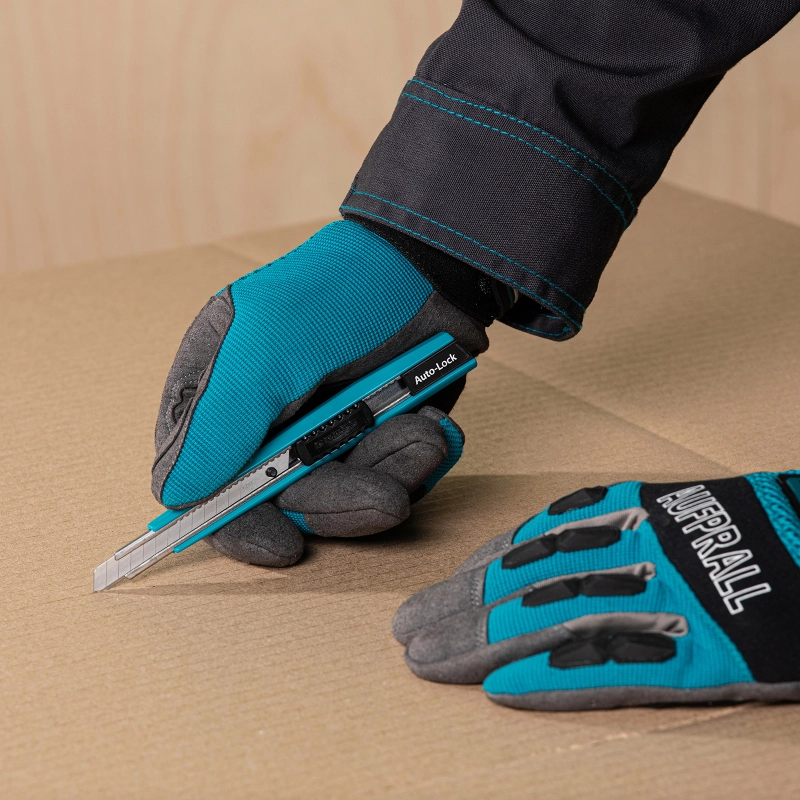 Нож, 145 мм, корпус ABS пластик, выдвижное сегментное лезвие 9 мм (SK-5) металлическая направляющая Gross (78895)