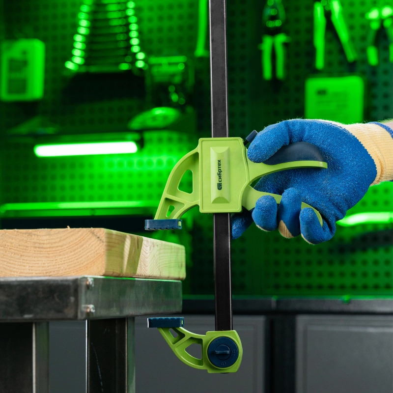 Струбцина F-образная, быстрозажимная, 900 х 70 х 1130 мм, пластиковый корпус, фиксатор, двухкомпонентная рукоятка Сибртех (20568)