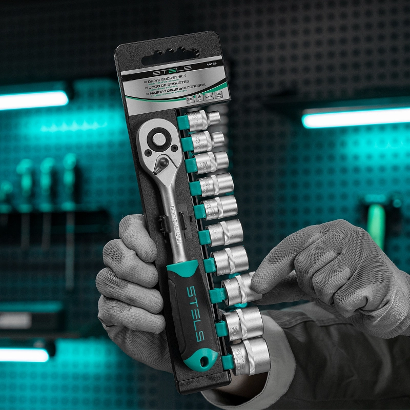 Набор торцевых головок, 3/8", головки 7 - 22 мм, с трещот. ключом, CrV,11 предметов Stels (14126)