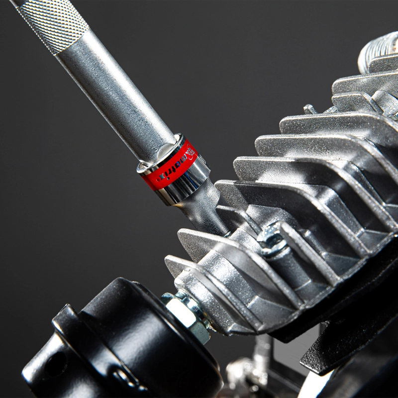 Головка торцевая, 8 мм, двенадцатигранная, CrV, под квадрат 1/2, хромированная Matrix (13676)