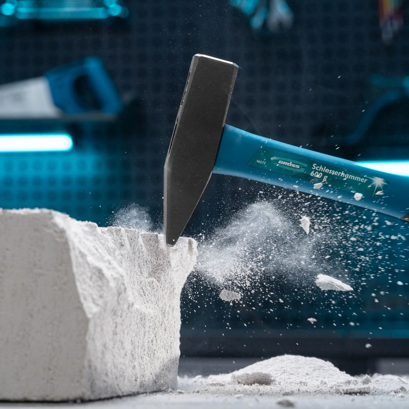 Молоток слесарный, 600 г, квадратный боек, фибергласовая обрезиненная рукоятка Gross (10277)