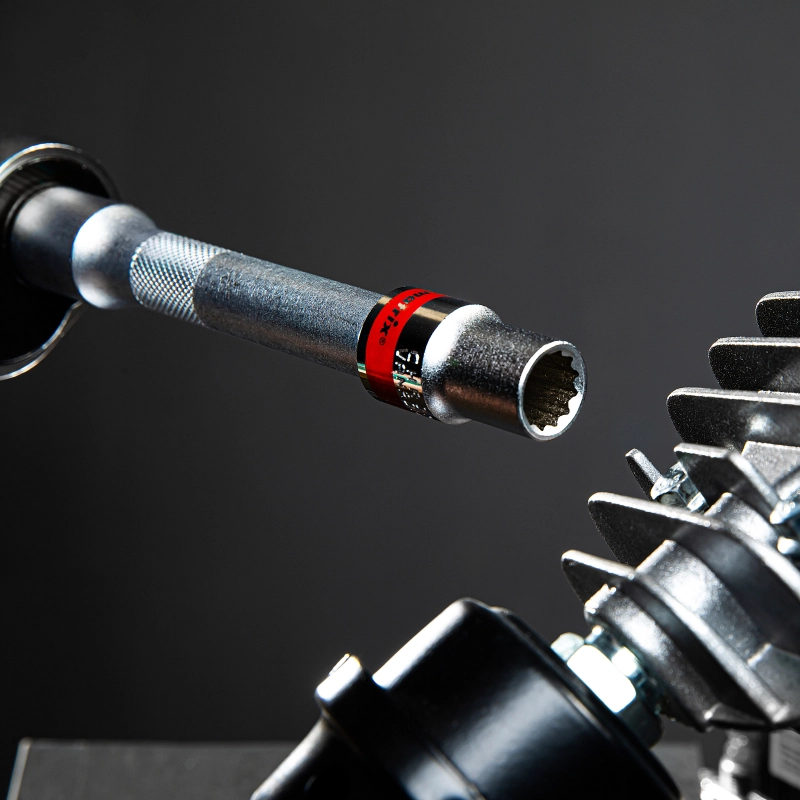 Головка торцевая, 8 мм, двенадцатигранная, CrV, под квадрат 1/2, хромированная Matrix (13676)