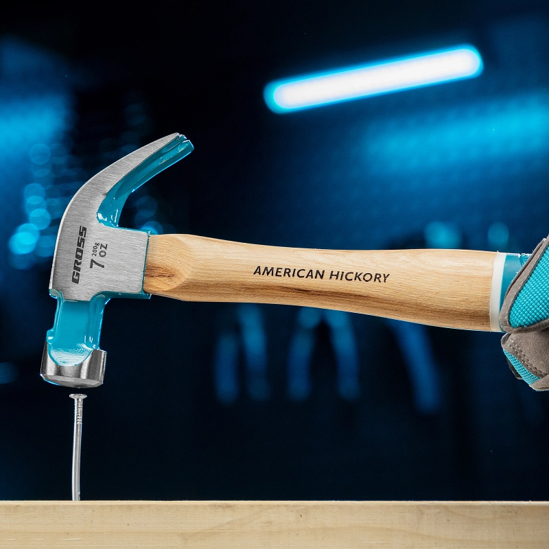 Молоток-гвоздодер, 200 г, угол 45, магнит, обрезиненная рукоятка American hickory GROSS (10414)