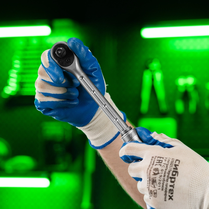 Ключ-трещотка телескопический 3/8", 215-315 мм, 72 зуба, с быстрым сбросом Сибртех (14076)
