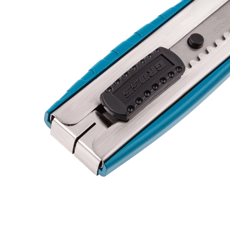 Нож, 195 мм, металлический корпус, выдвижное сегментное лезвие 25 мм (SK-5) металлическая направляющая, клипса для ремня Gross (78896)