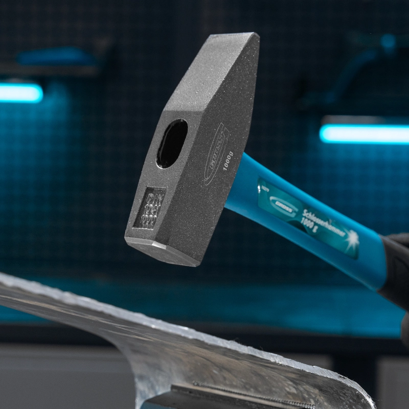 Молоток слесарный, 1000 г, квадратный боек, фибергласовая обрезиненная рукоятка Gross (10279)