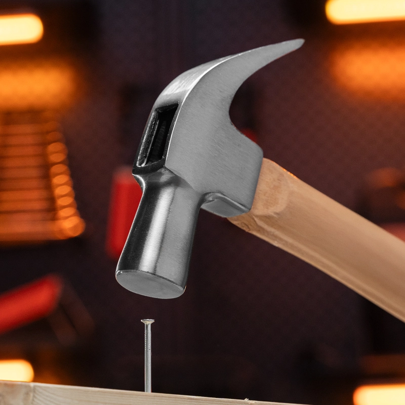 Молоток-гвоздодер, 450 г, боек 27 мм, деревянная рукоятка Sparta (104205)