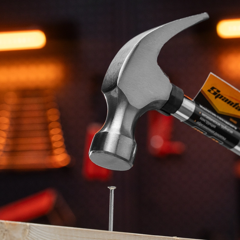 Молоток-гвоздодер, 450 г, боек 27 мм, металлическая трубчатая обрезиненная рукоятка Sparta (104405)