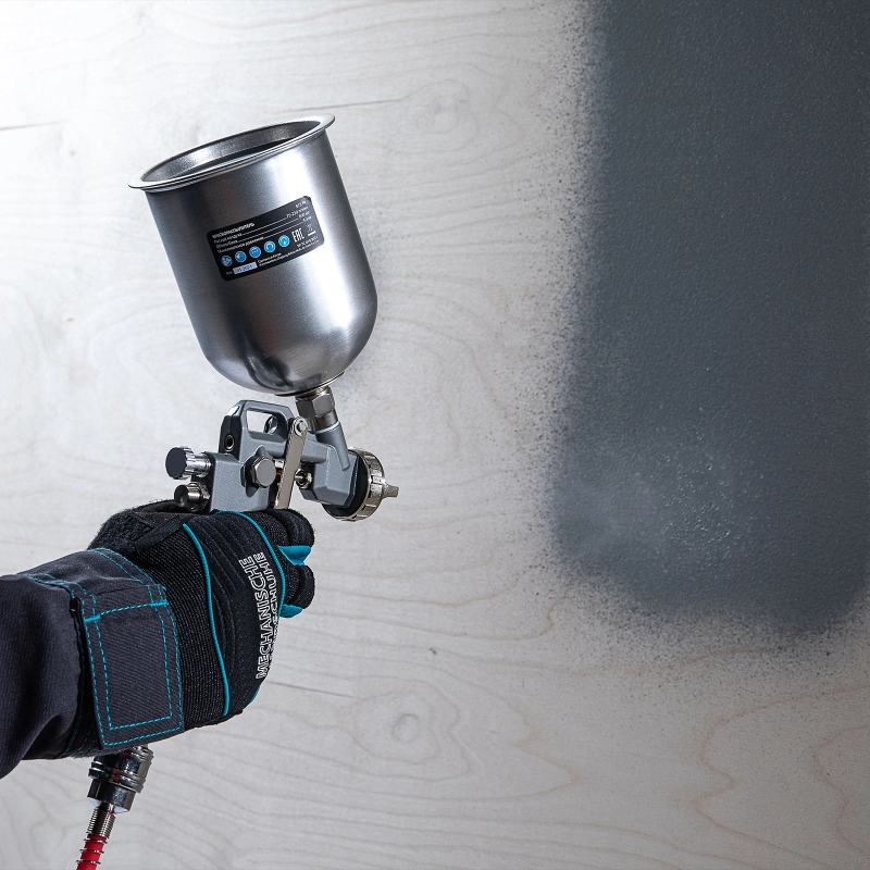 Краскораспылитель пневматический с верхним бачком V 0.6 л, сопло D 1.2, 1.5 и 1.8 мм Matrix (57314)