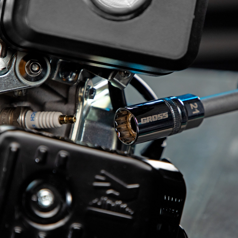 Головка торцевая свечная, магнитная, двенадцатигранная, 21 мм, под квадрат 1/2 Gross (13189)