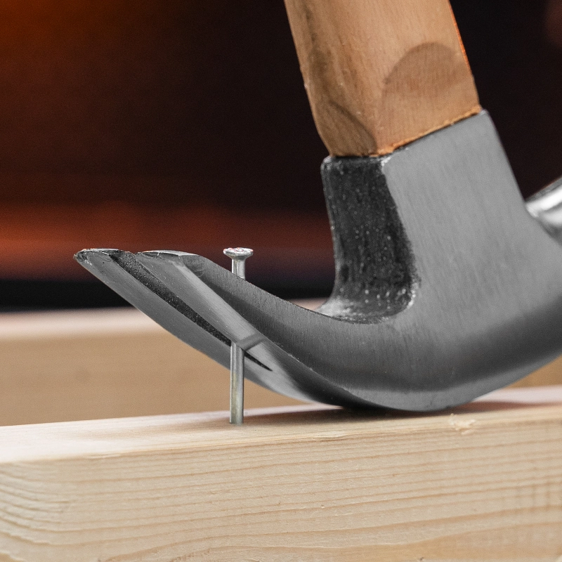 Молоток-гвоздодер, 450 г, боек 27 мм, деревянная рукоятка Sparta (104205)