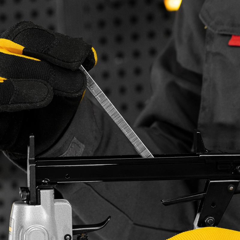 Скобы 21GA для пнев. степл., 8мм, шир. - 0,95мм, тол. - 0,6мм, шир. скобы - 12,8мм, 5000шт Denzel (57672)