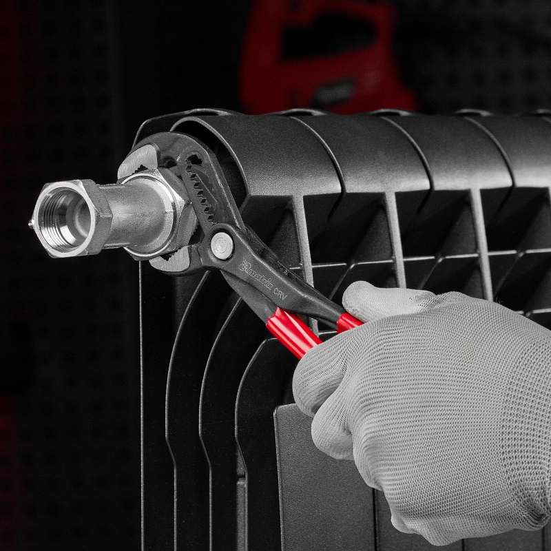 Клещи переставные 180 мм, кнопочный механизм, хром-ванадий, обливные рукоятки Matrix (17925)