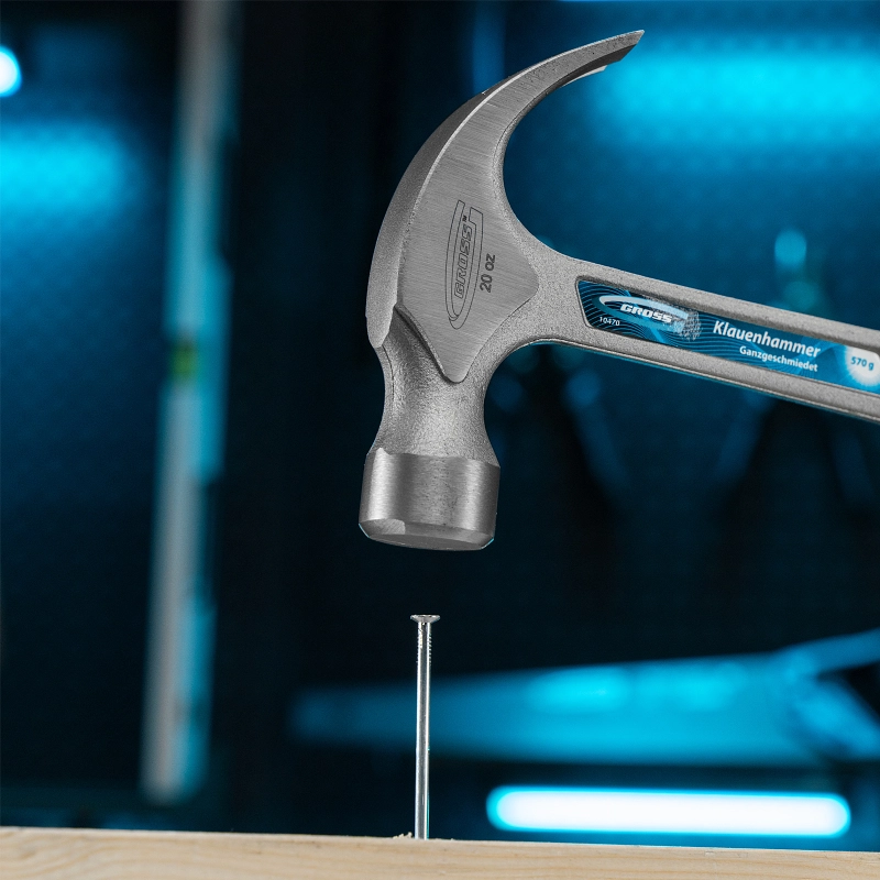 Молоток-гвоздодер, 570 г, цельнокованый, трехкомпонентная рукоятка Gross (10470)