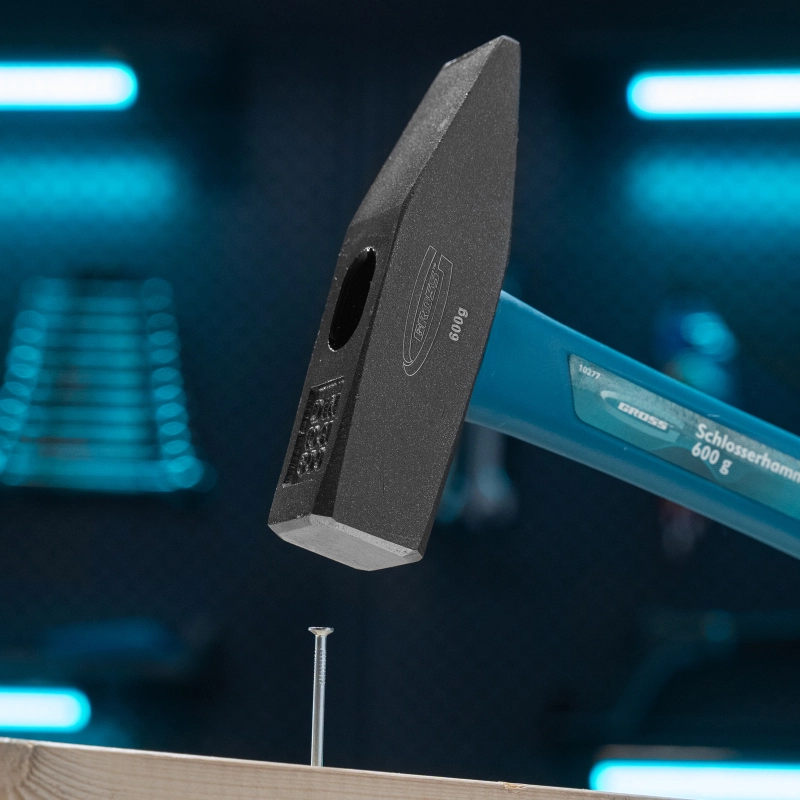 Молоток слесарный, 600 г, квадратный боек, фибергласовая обрезиненная рукоятка Gross (10277)