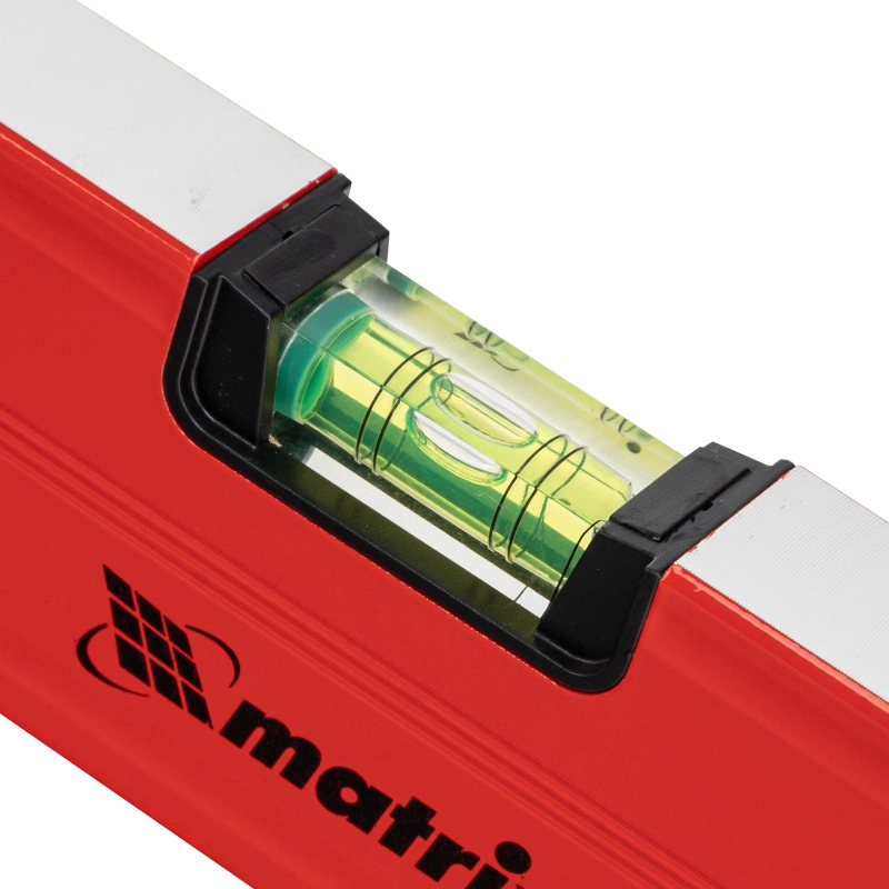 Уровень алюминиевый магнитный, 600 мм, фрезерованный, 3 глазка (1 зеркальный) усиленный Matrix (34706)