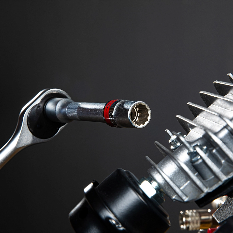 Головка торцевая, 15 мм, двенадцатигранная, CrV, под квадрат 1/2, хромированная Matrix (13689)