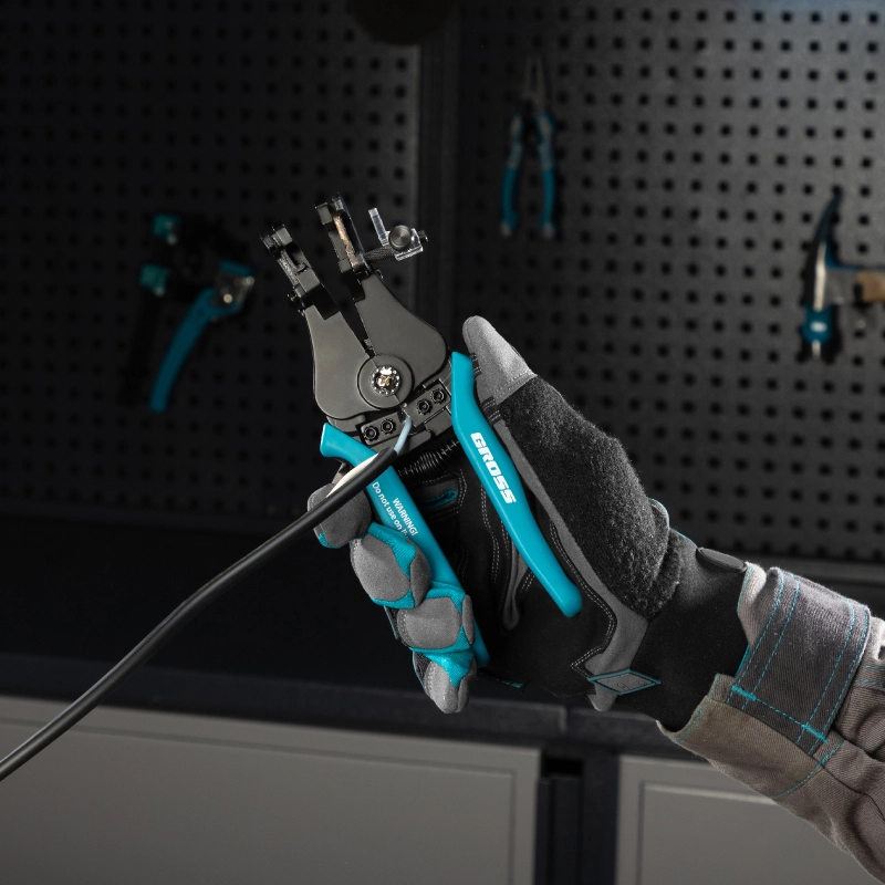 Щипцы для зачистки электропроводов 0.5, 1.0, 1.5, 2.5, 4.0, 8.0 мм/кв (8-22AWG) лезвие SK5 Gross (17721)