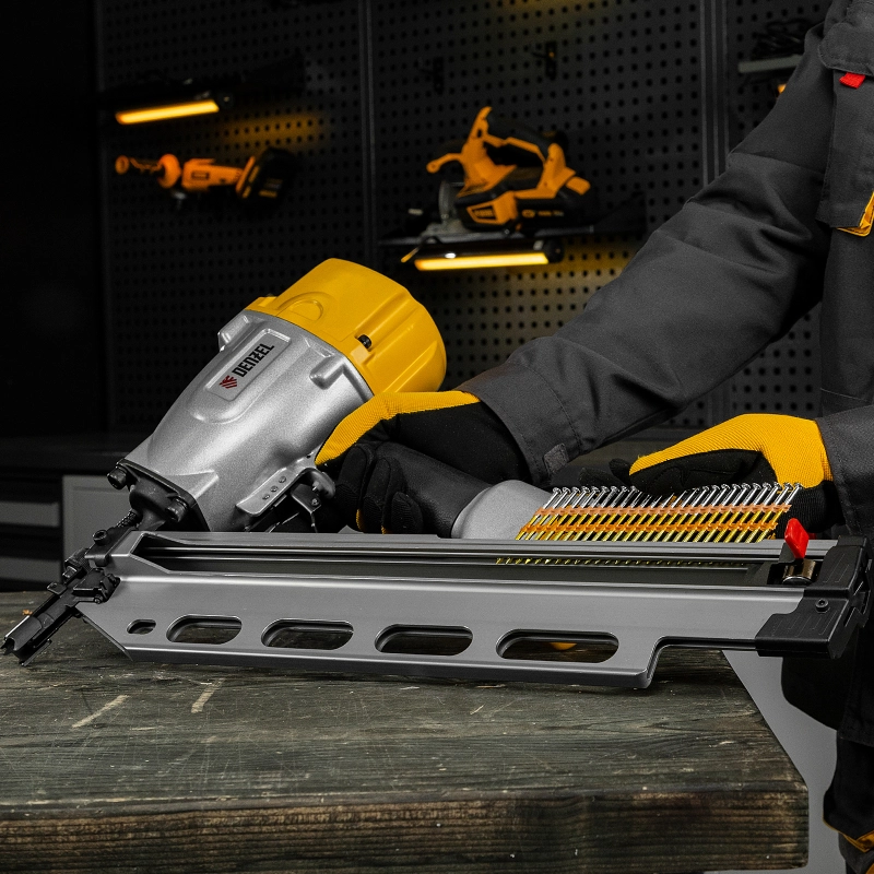 Гвозди для пнев. нейлера (оцинк.) длина - 75 мм, диам. - 3,05 мм, 2000 шт. Denzel (57687)